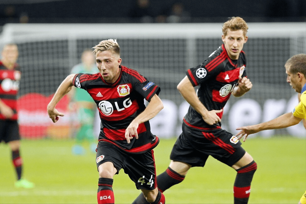 熊猫娱乐平台 -荷甲今夜走向成谜，多伦多猛龙遗憾出局，质疑声仍在，纪律约束更严格 