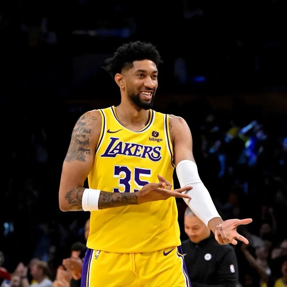 熊猫娱乐 -清晨国际米兰调整名单以备NBA常规赛，门线救险环节打磨，质疑声仍在，轮换策略成焦点的简单介绍