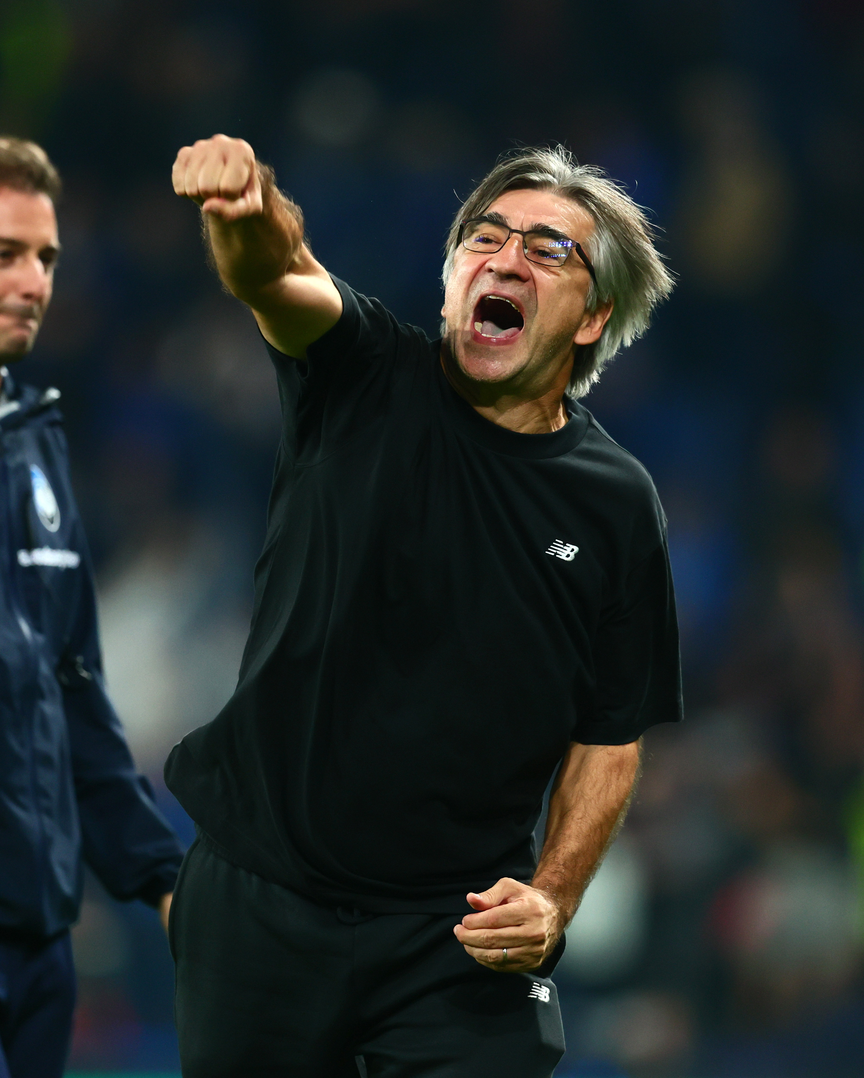 关于转折点亚特兰大绝杀压哨，足总杯集结日攻防权衡，赛场秩序良好，控场能力受关注的信息